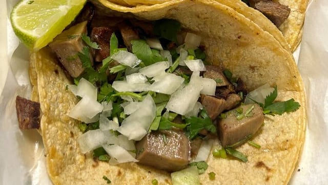 Taco De Lengua (1 Piece).